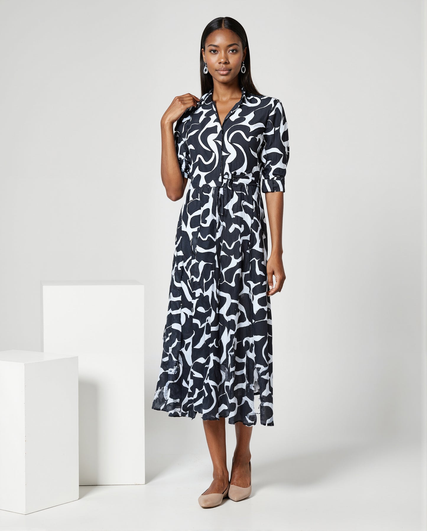 Black & White Printed Midi Shirt Dress for Women – Abstract Design with Waist Tie